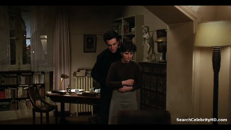 Juliette Binoche - The Unbearable Lightness of Being (1988).mp4