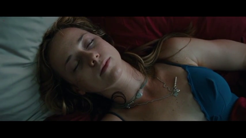 Karine Vanasse. Ra Scene